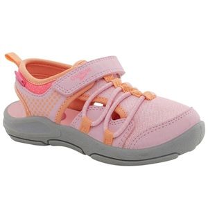 NWOT Toddler play sneakers girls sz9